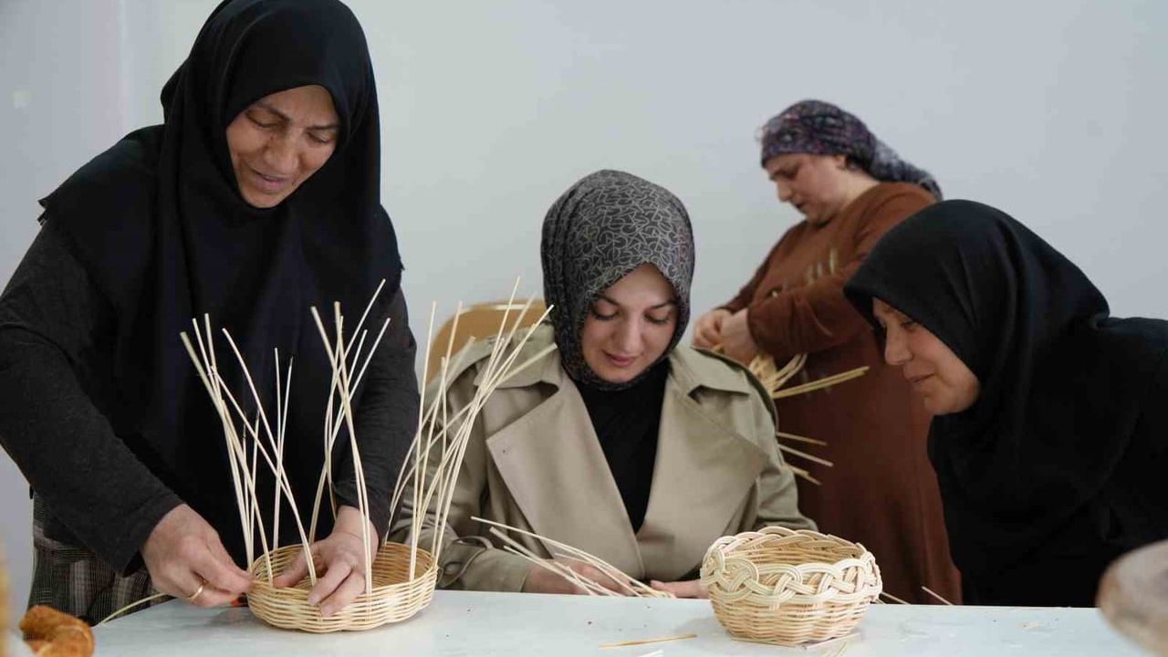 Erzincan'da Kanser Hastası Kadınlar İçin Rattan Kursu