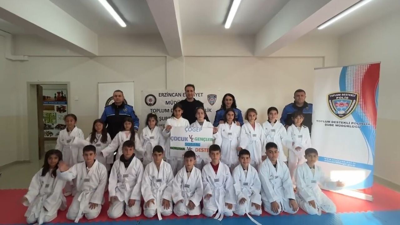 Erzincan'da Öğrencilere Tekvando Kıyafeti Desteği Sağlandı