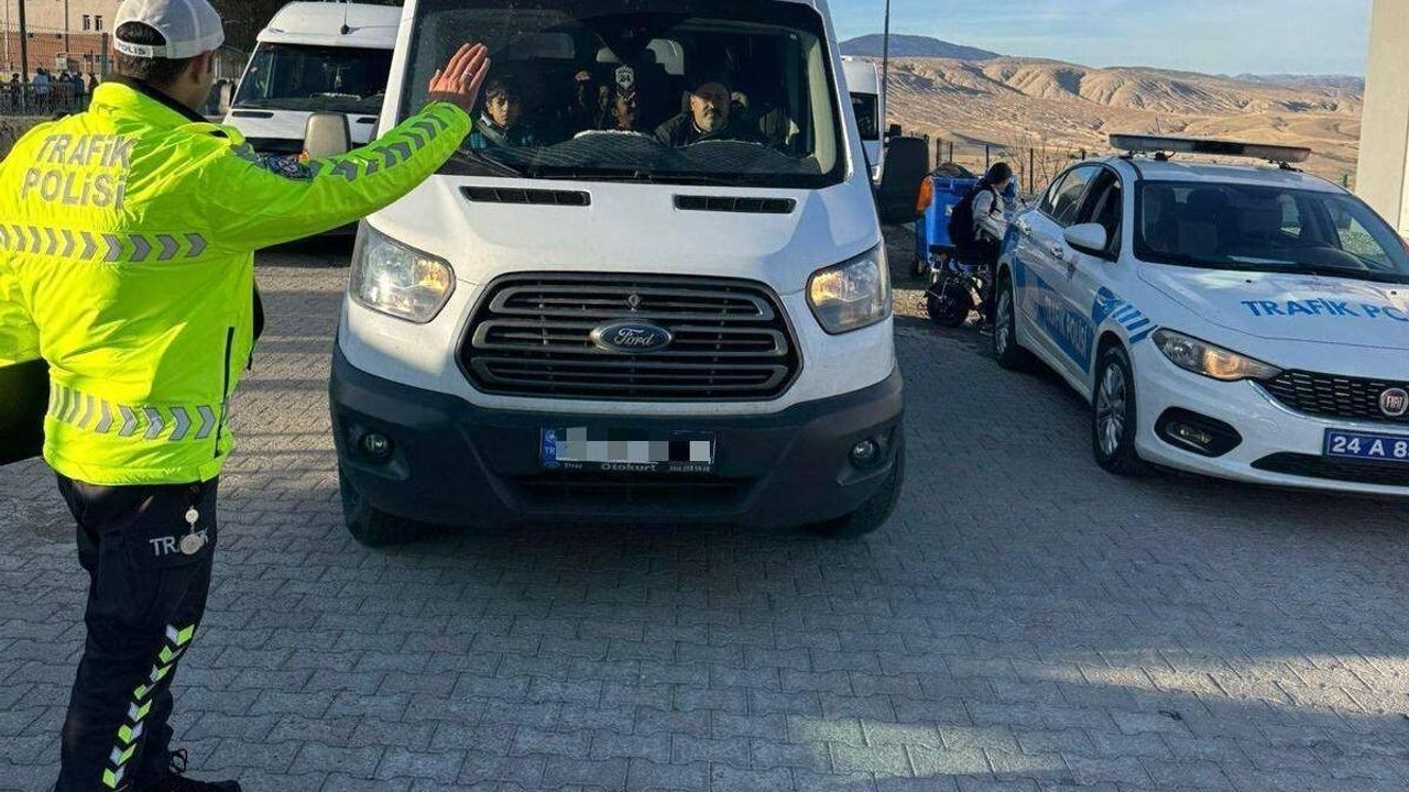 Erzincan'da Servis Araçlarına Denetim Uygulaması