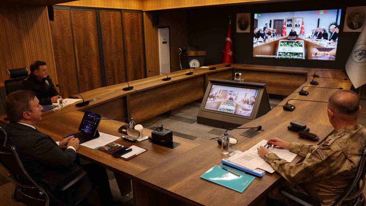 Erzincan'da Yeni Yıl Güvenlik Toplantısı Yapıldı