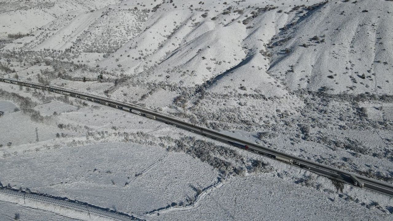 Erzincan-Erzurum Karayolunda Buzlanma Kazası