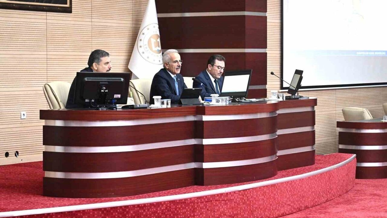 Erzincan-Erzurum-Kars Tren Hattı Proje Çalışmaları Devam Ediyor