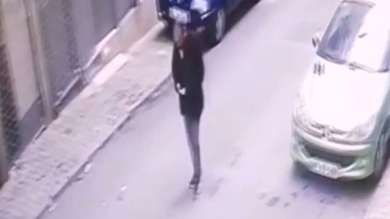 Esenler'de Yankesicilik Olayı: Cep Telefonu Çalındı