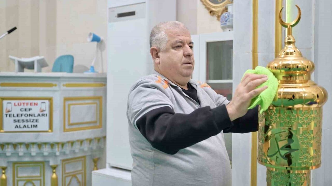 Esenyurt Belediyesi Camilerde Temizlik ve Hijyen Projesi Başlattı