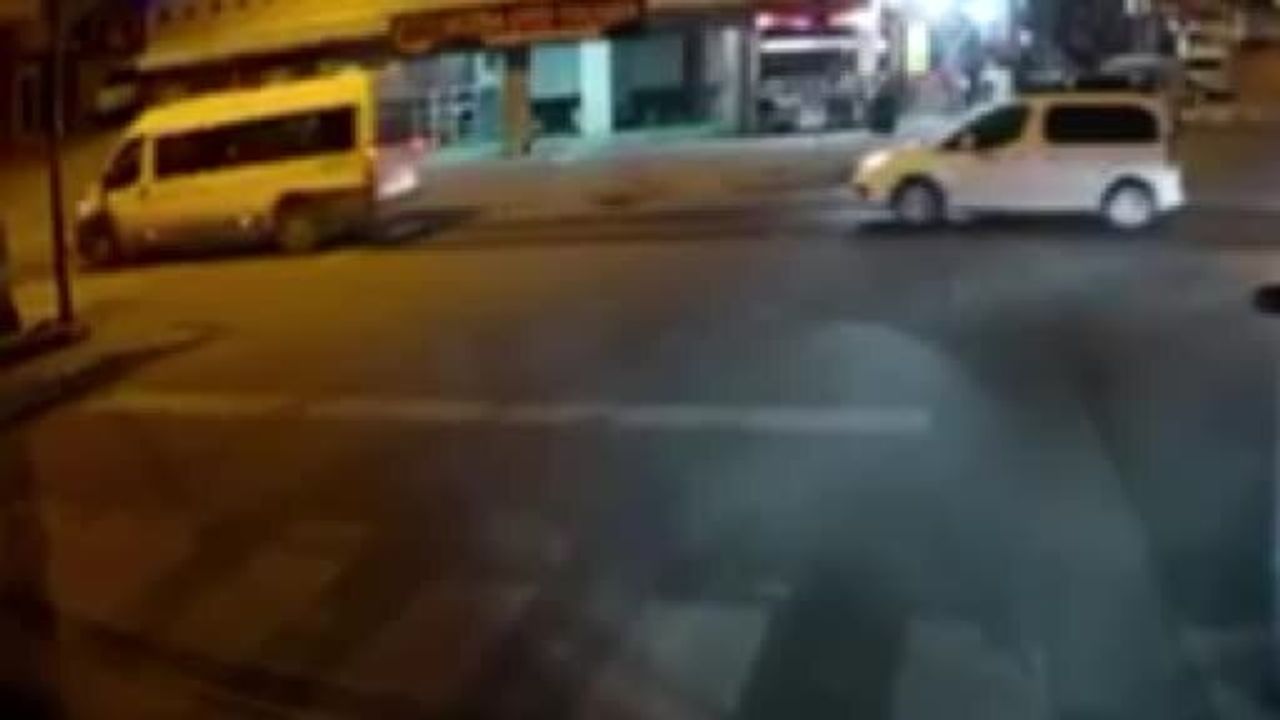 Esenyurt'ta Firari Lastik Kovalamacası