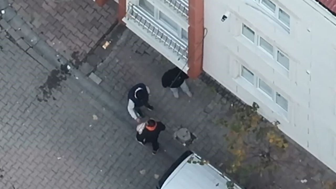 Esenyurt'ta uyuşturucu satışı yapanlar suçüstü yakalandı