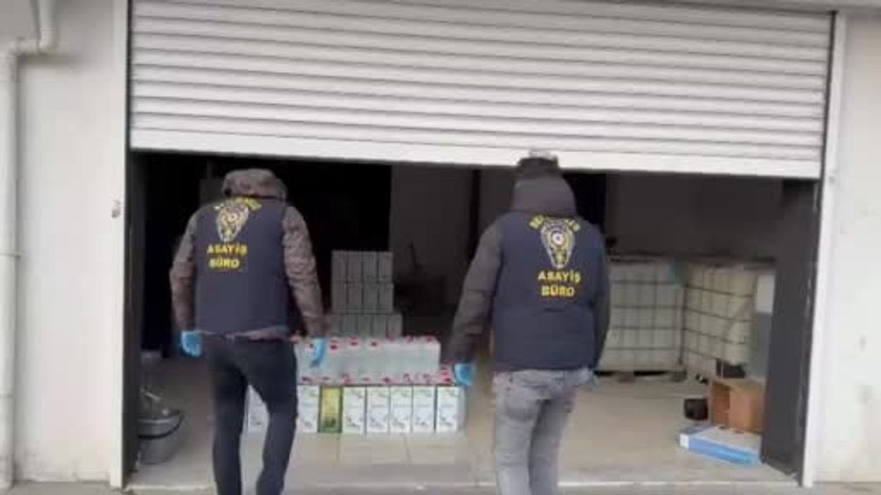Esenyurt ve Beylikdüzü'nde Kaçak Alkol Operasyonu: 3 Bin Litre Ele Geçirildi