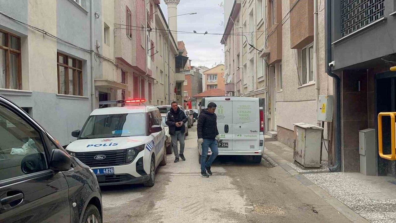 Eskişehir'de 43 Yaşındaki Adamın Ölümü Şaşkınlık Yarattı