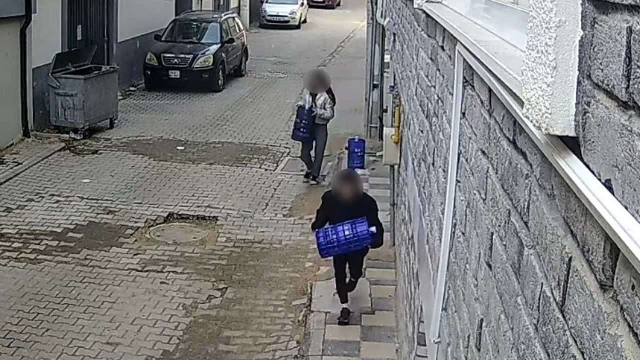 Eskişehir'de Çocukların Damacana Hırsızlığı