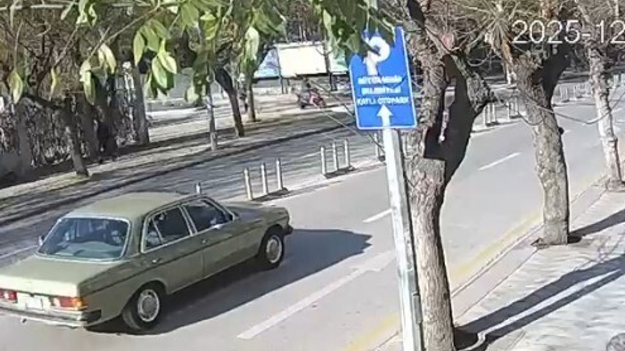 Eskişehir'de Elektrikli Bisiklet Kazası: Yaşlı Adam Ağır Yaralandı