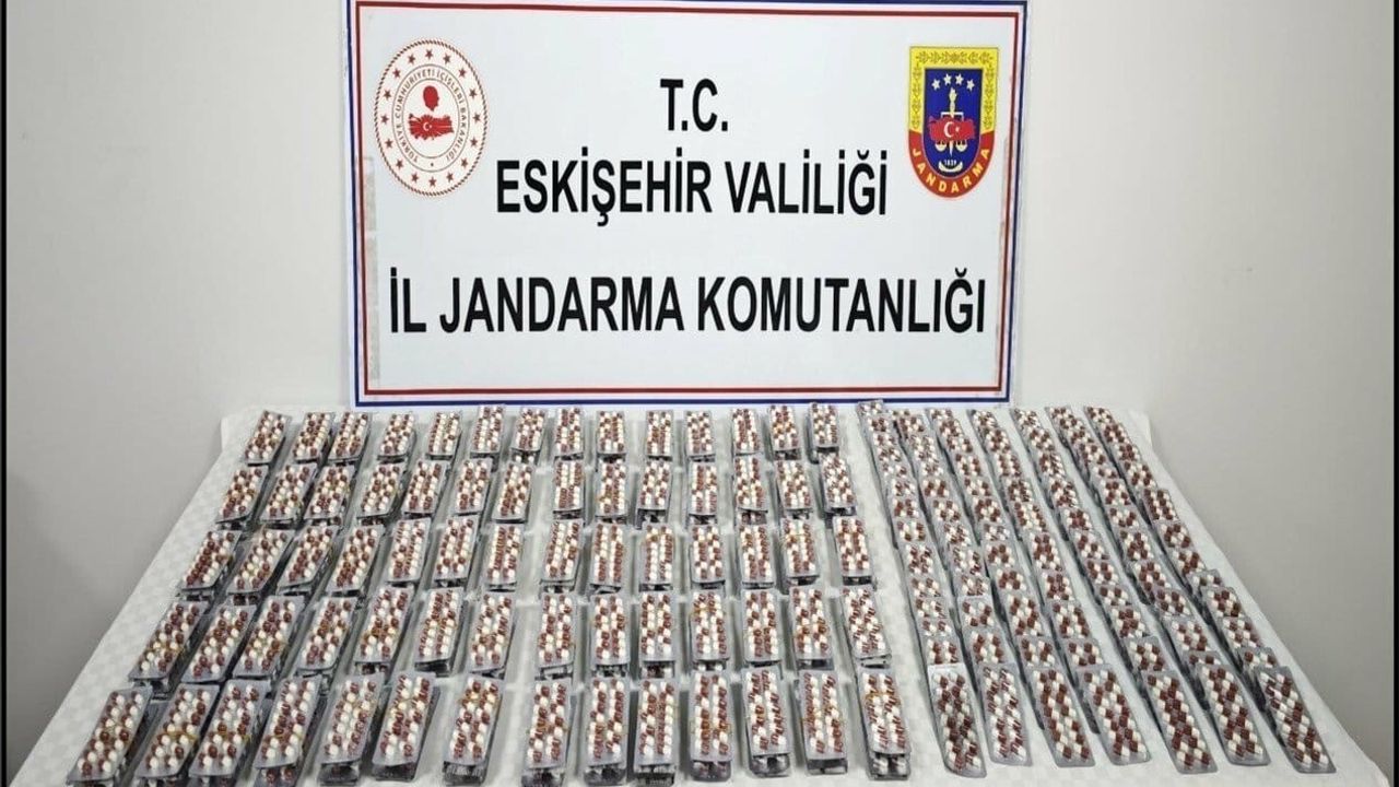 Eskişehir'de Jandarma Uyuşturucu Hap Ele Geçirdi