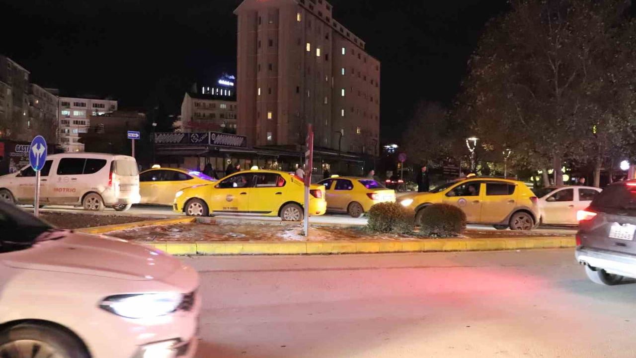 Eskişehir'de Yılbaşı Taksi Yoğunluğu