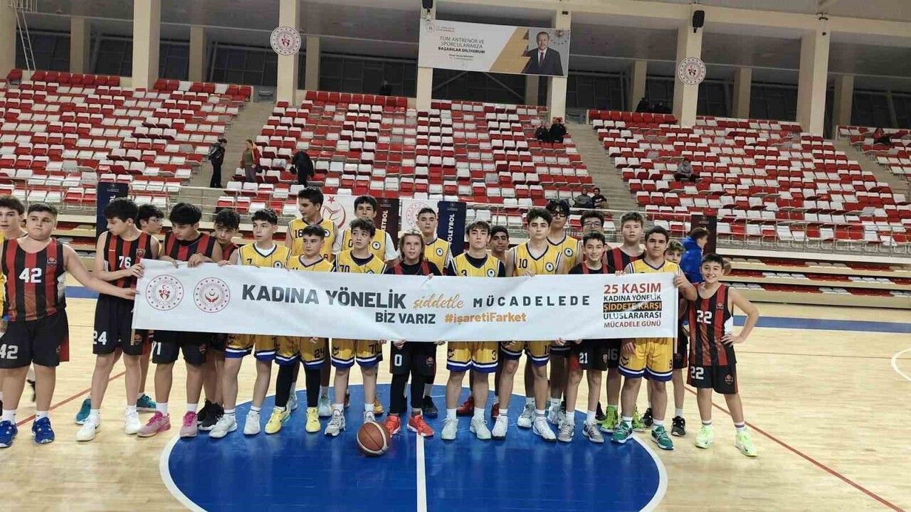 Eskişehir'den Kadına Şiddete Karşı Güçlü Mesaj