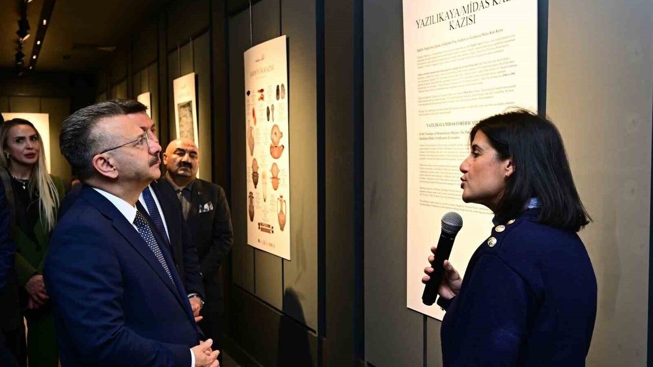 Eskişehir Kazıları Sergisi Açıldı