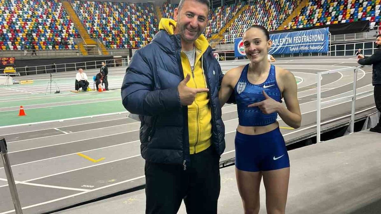 Eskişehirli Atlet Edanur Tulum Türkiye Rekoru Kırdı