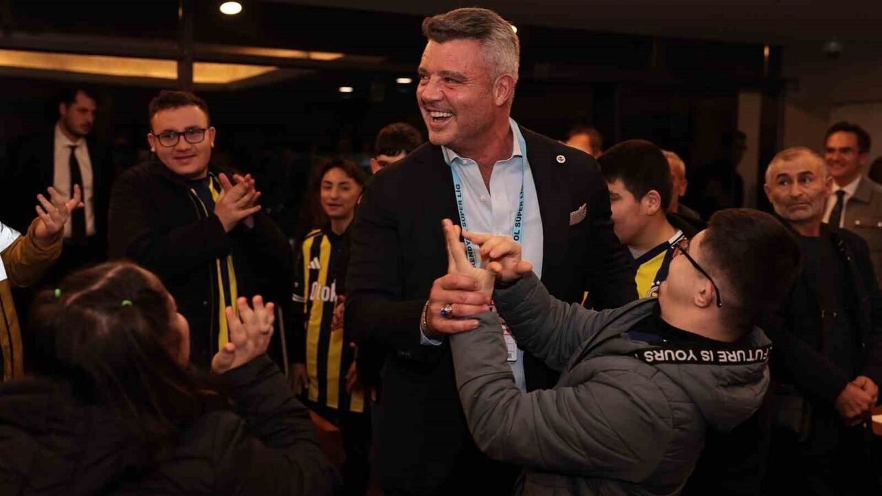 Fenerbahçe, Konyaspor Maçında Özel Misafirlerini Ağırladı