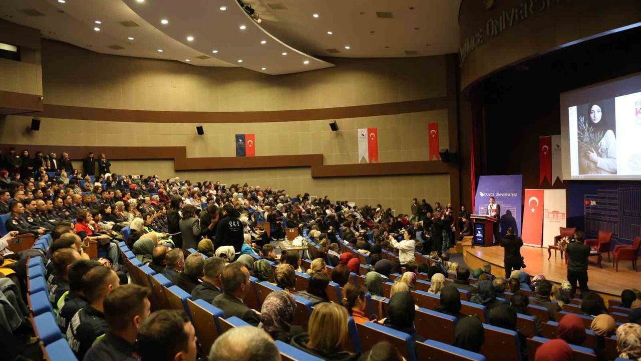 Filistin'de Kadın Olmak Paneli