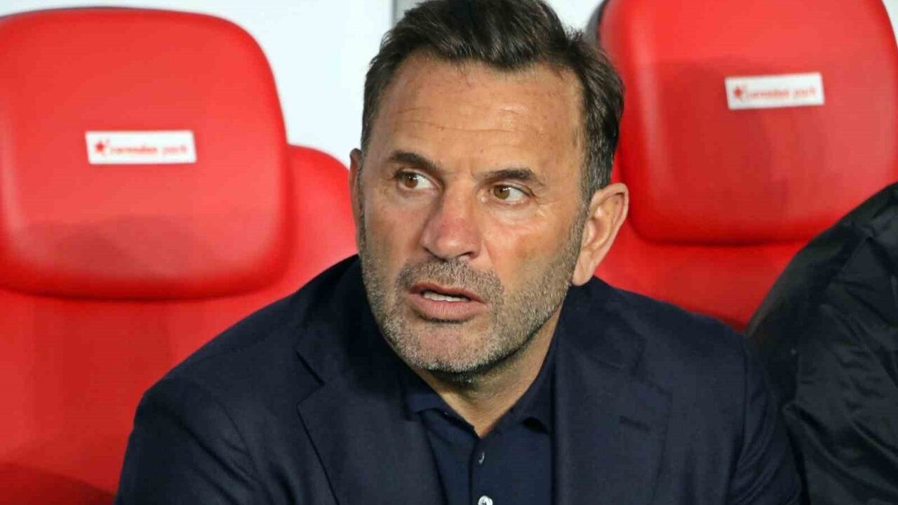 Galatasaray Antalyaspor Maçında 2 Değişiklik Yaptı