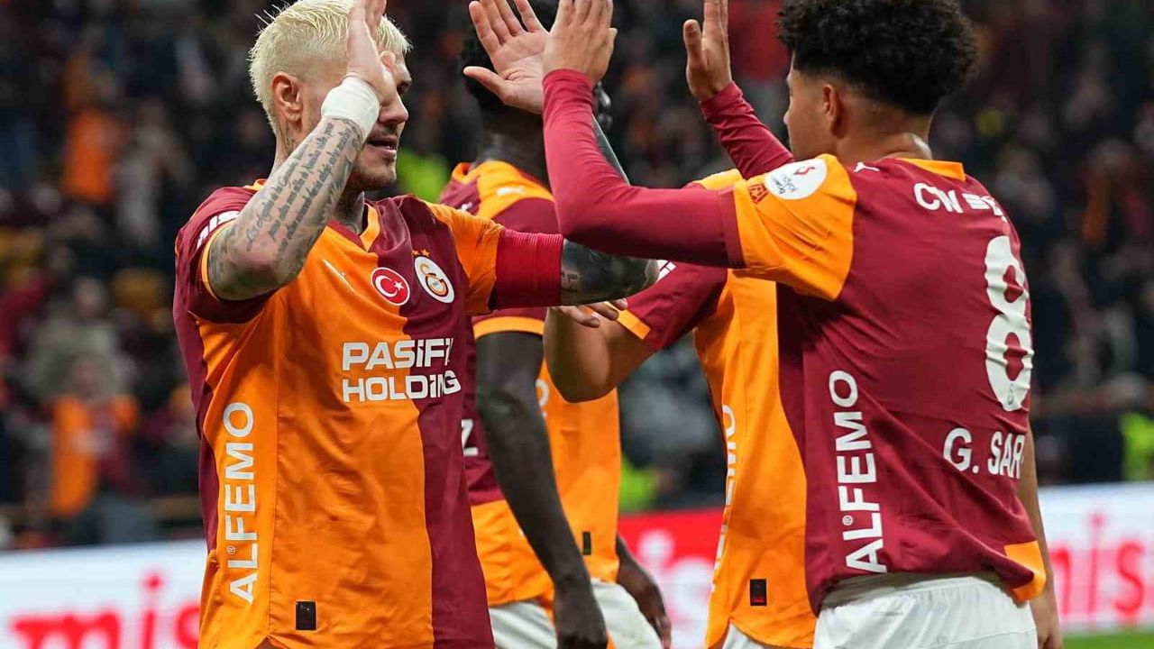 Galatasaray İç Sahada Yenilmezlik Serisini 27 Maça Çıkardı