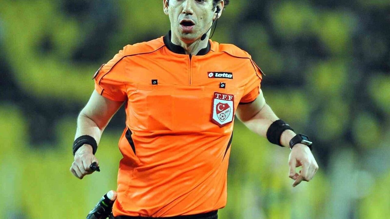 Galatasaray - Samsunspor Maçında VAR Onur Özütoprak