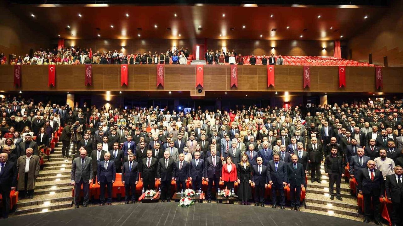 Gaziantep’in Kurtuluşu: Gençlik ve Spor Bakanı Bak’tan Güçlü Açıklamalar