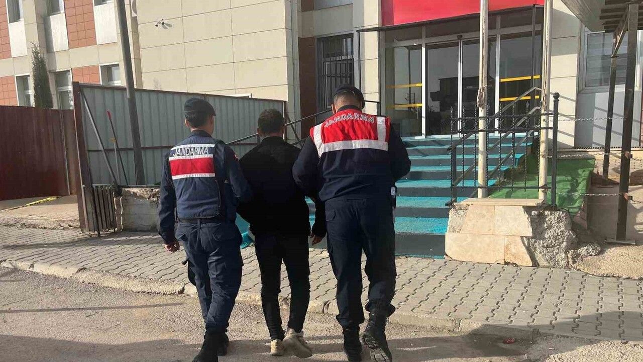 Gaziantep'te 11 Yıl Hapis Cezası Bulunan 3 Şahıs Yakalandı