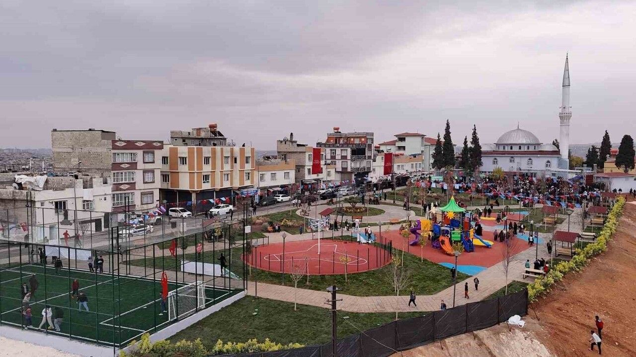 Gaziantep'te Mithat Paşa Parkı Açıldı