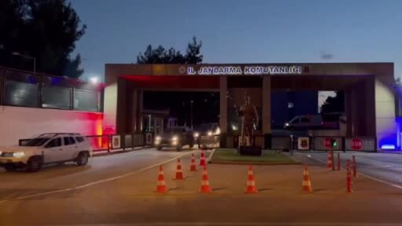 Gaziantep'te Yüksek Değerli Kaçak Elektronik Eşya Operasyonu