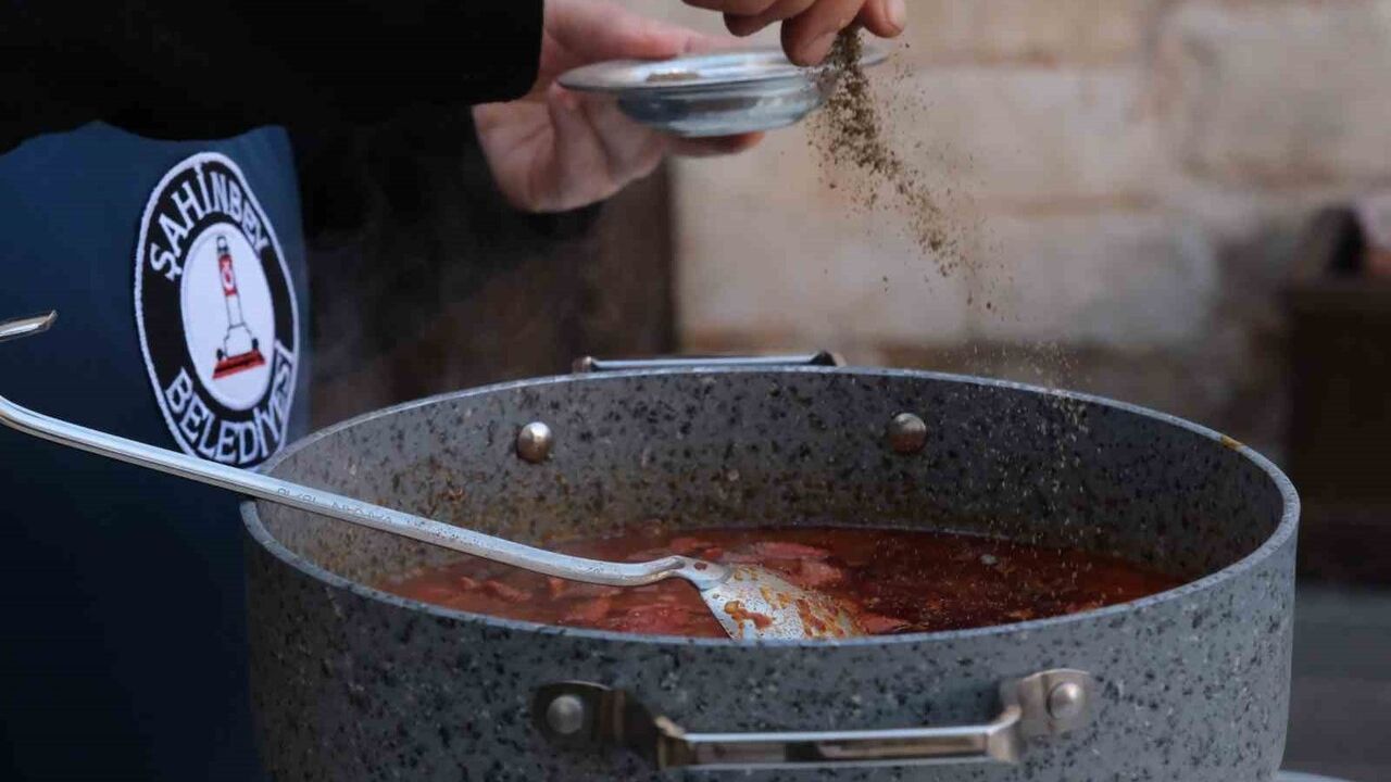 Gaziantepli Vatandaşlar Mıcırık Aşı'ya Sahip Çıkıyor