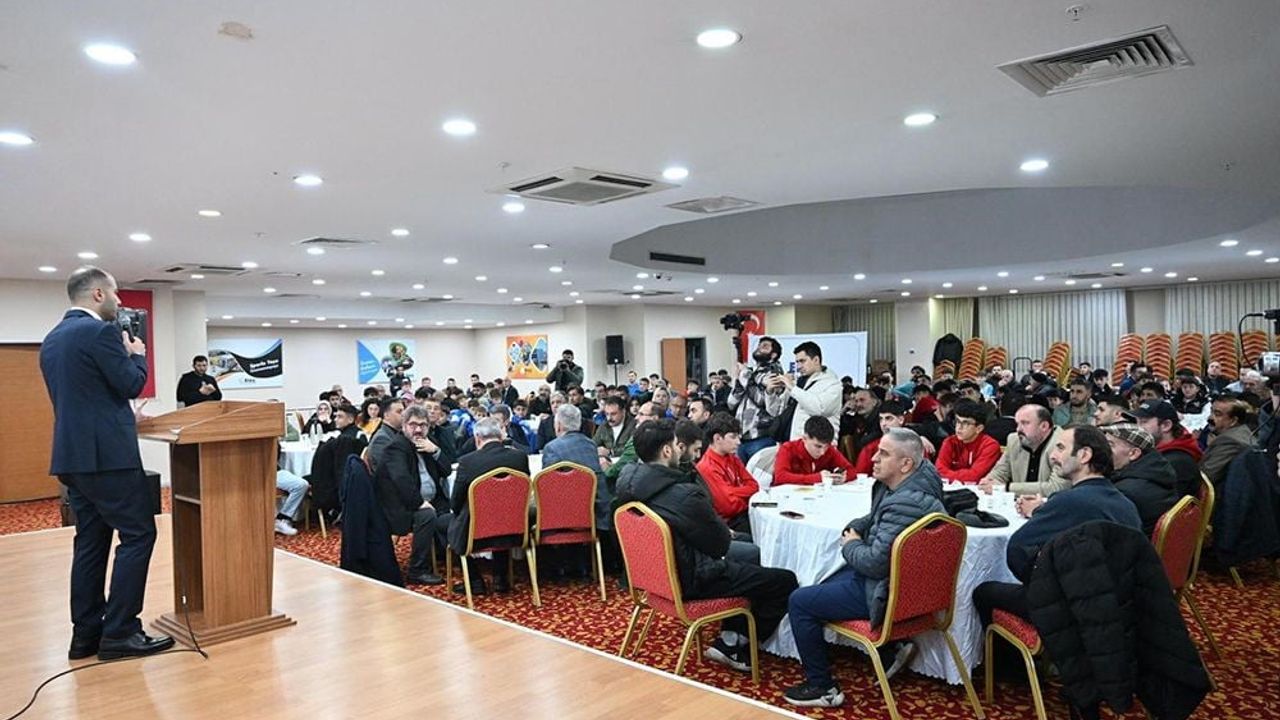 Gaziosmanpaşa Belediyesi'nden Spor Kulüplerine 2.5 Milyon Liralık Destek