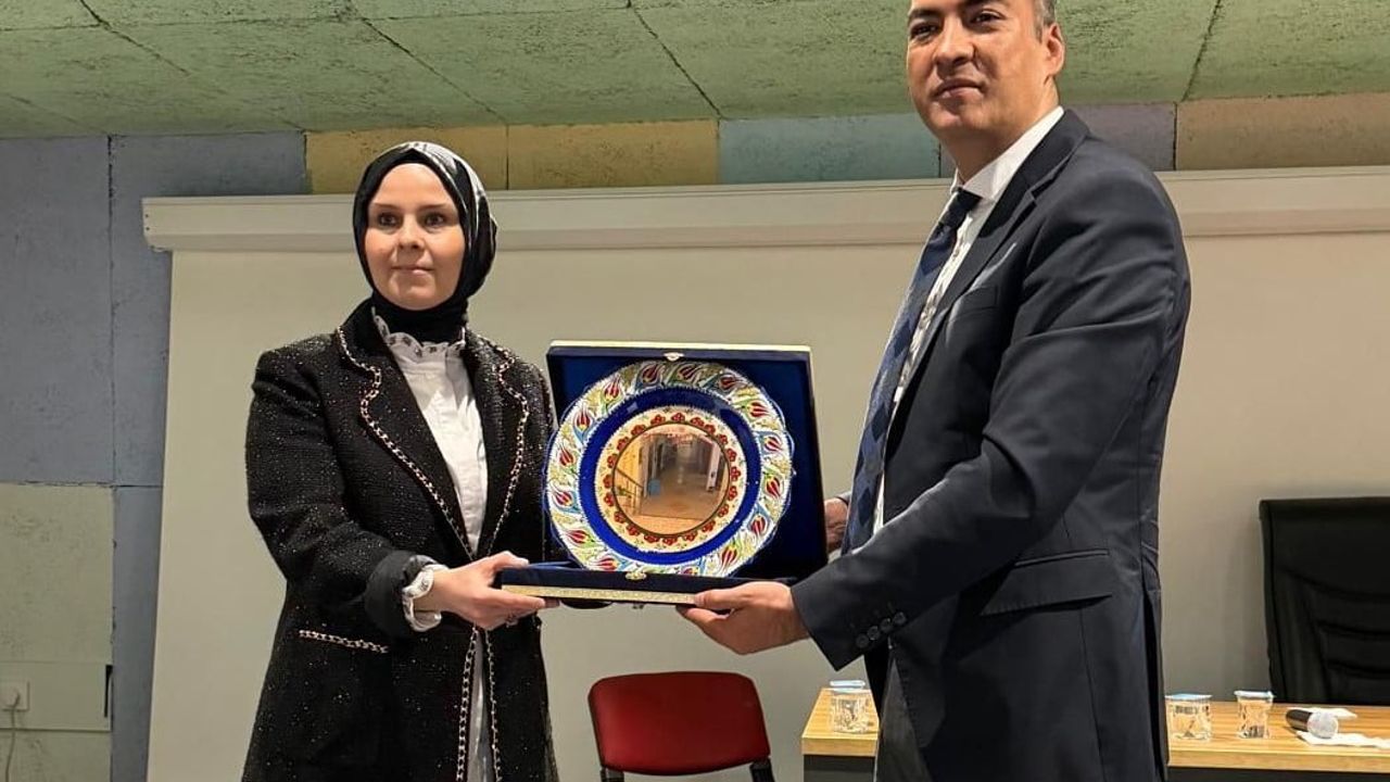 Gediz'de Tarhana Çorbası Atölyesi Öğrencilerle Bir Araya Geldi