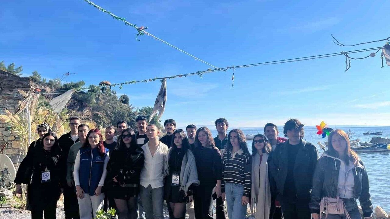 Gençler Tarih ve Doğayla Buluştu: Söke'deki Kültürel Gezi