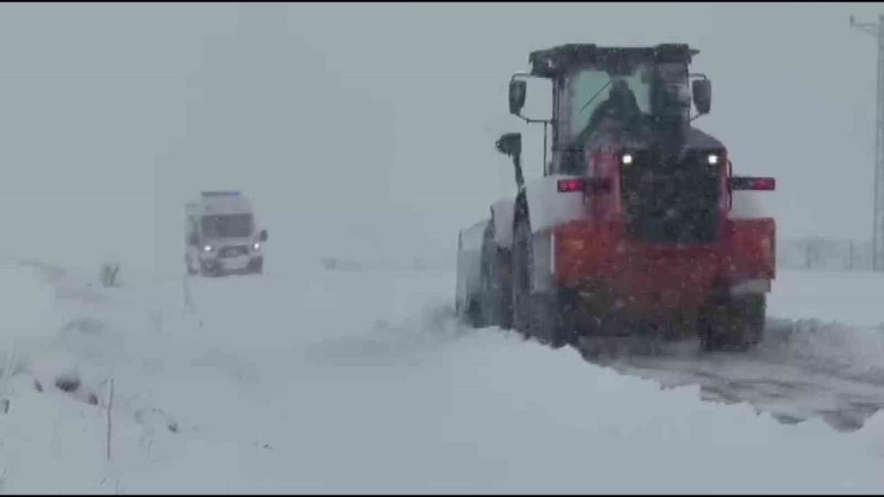 Gercüş'teki Karla Mücadele: 45 Köy Yolu Açıldı