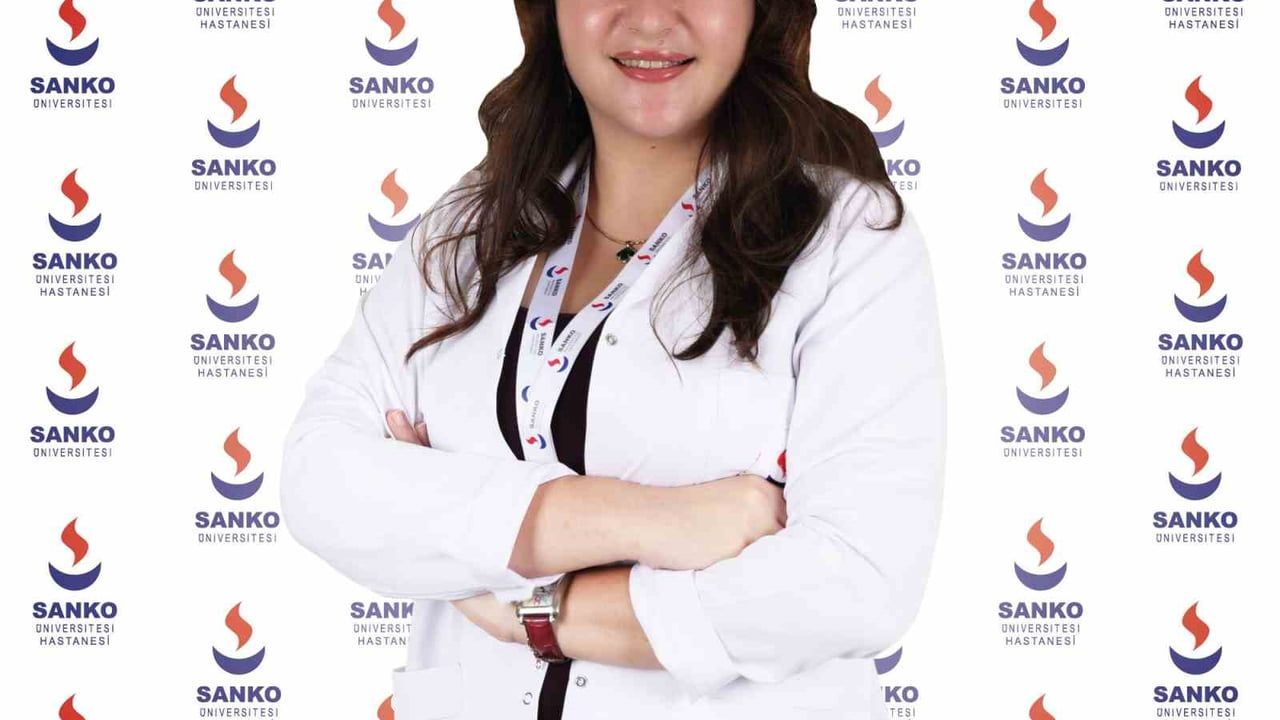 Gıda Zehirlenmelerine Dikkat: Uzmanından Önemli Uyarılar