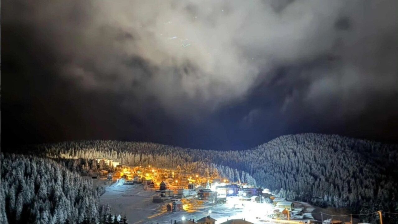 Giresun’da Yağışlar Etkisini Sürdürüyor: Sahil Yağmurlu, Yüksek Kesimler Beyaz