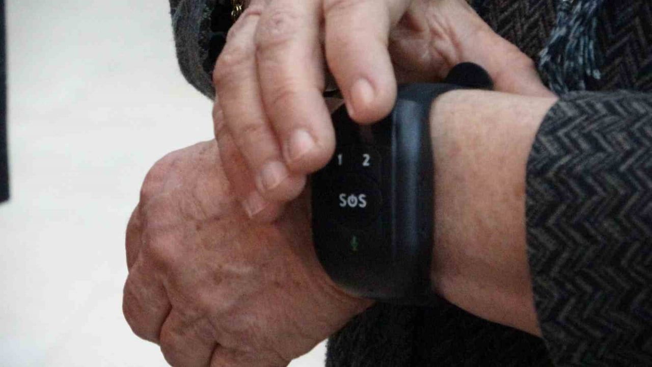 Giresun'da Yaşlılar İçin Akıllı Bileklik Uygulaması Başladı