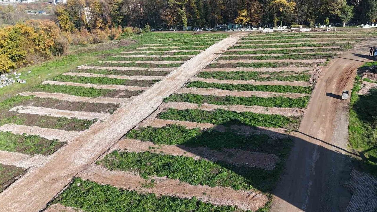 Gölcük'te Yeni Mezarlık Alanları Hazırlanıyor