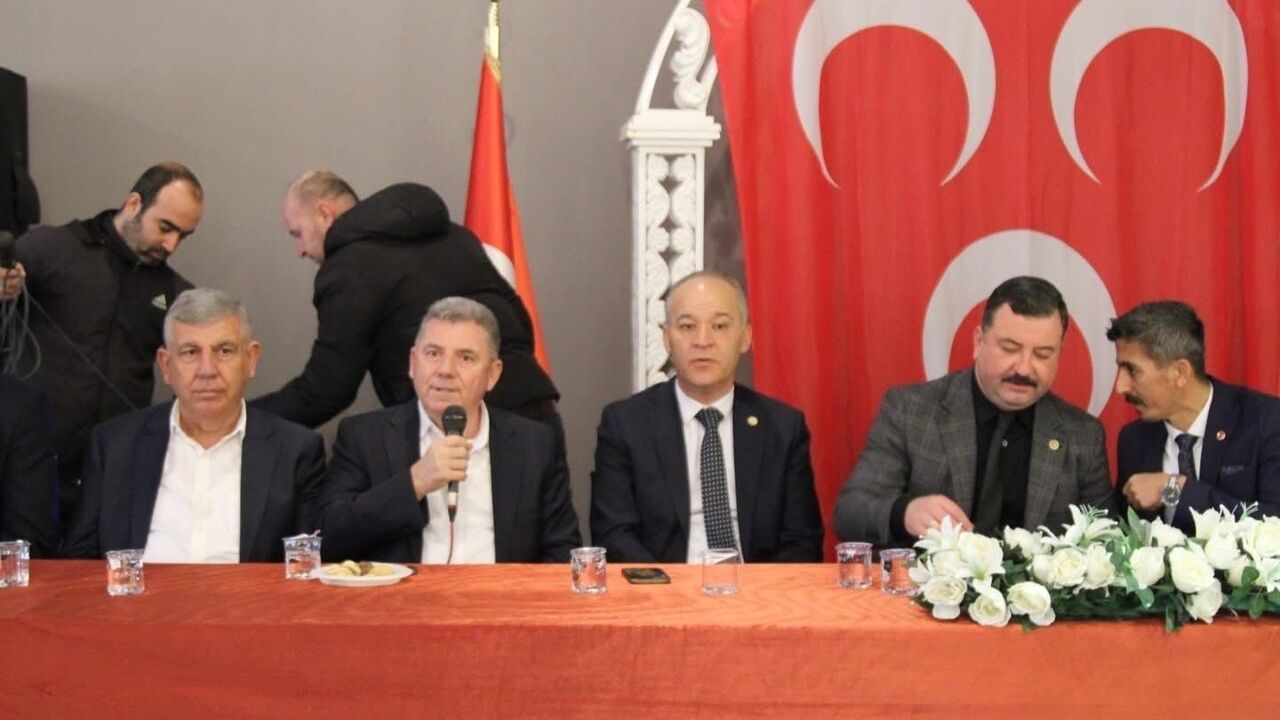 Gönen Çayı Kirliliği MHP Toplantısında Masaya Yatırıldı