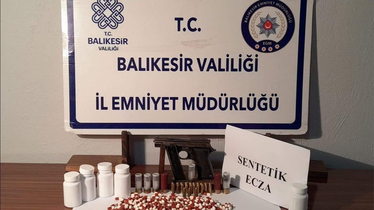 Gönen'de Uyuşturucu ve Silah Ele Geçirildi