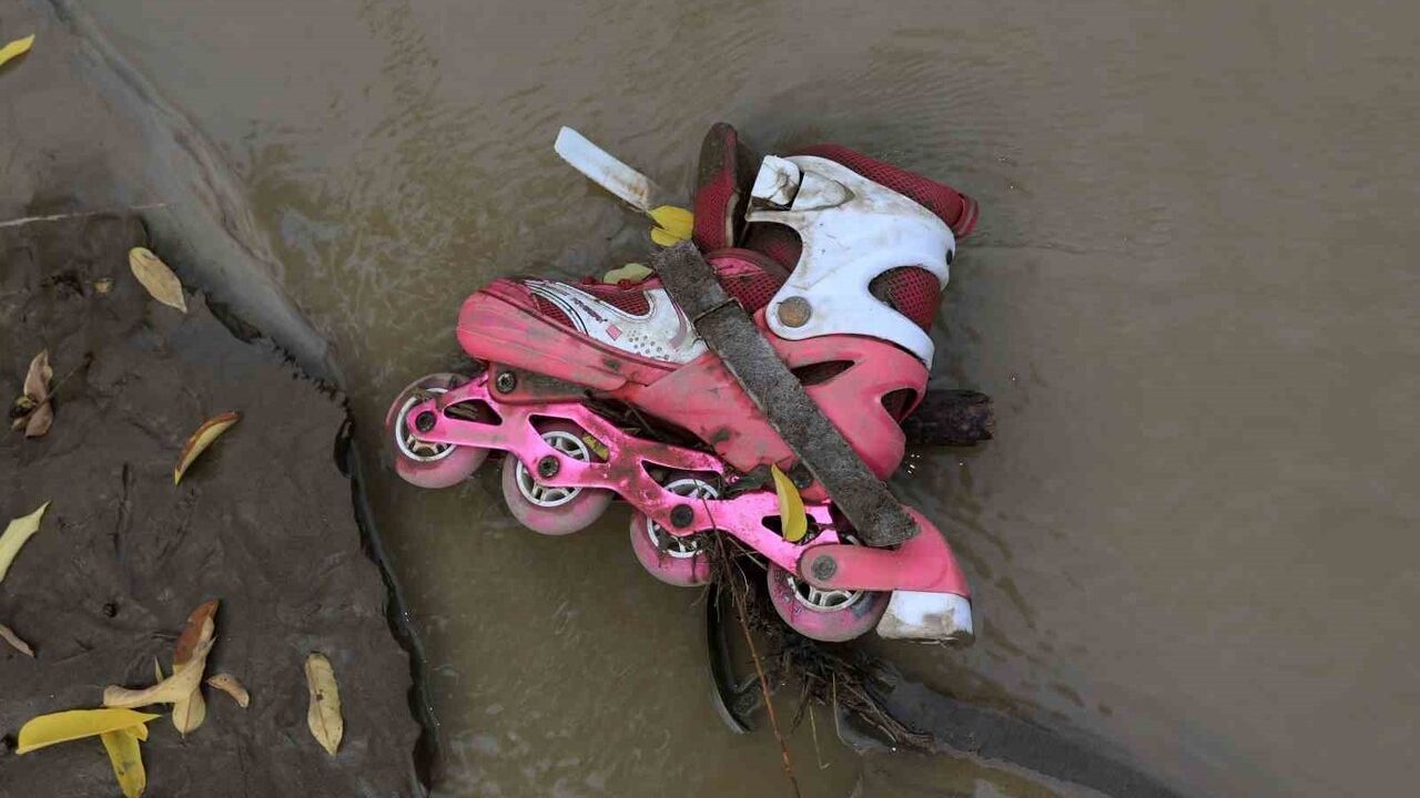 Güney Asya'daki Sel ve Toprak Kaymaları Sonucu Can Kaybı Artıyor