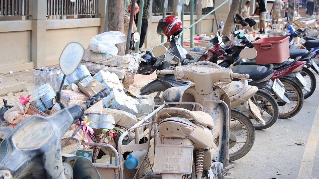Güney Asya'daki Sel ve Toprak Kaymalarında Can Kaybı 1400'ü Aştı