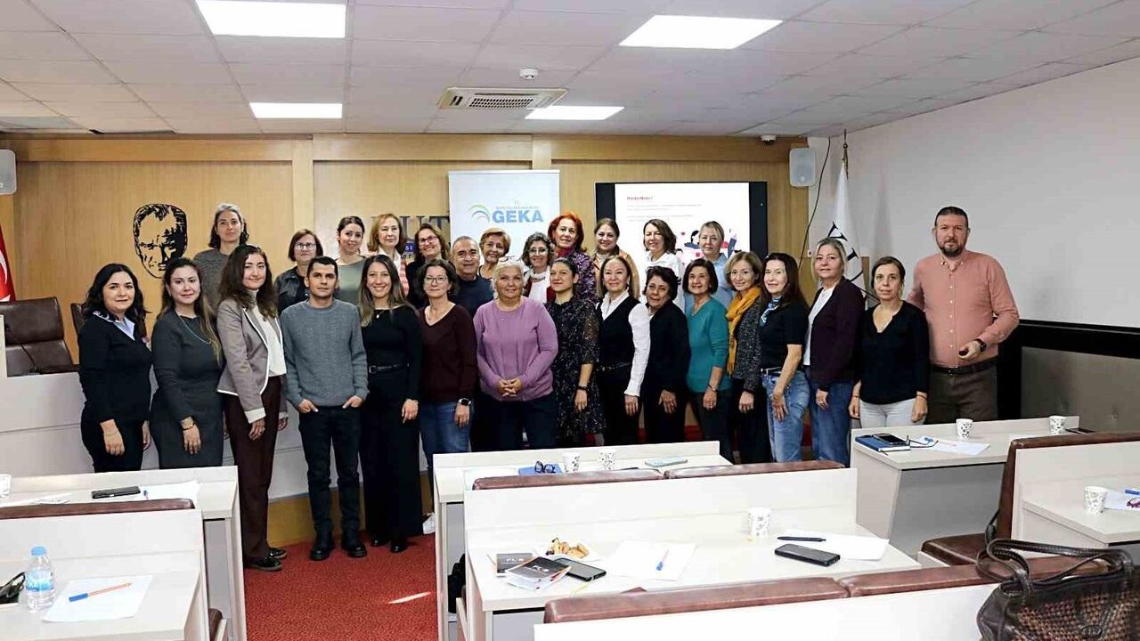 Güney Ege'de Kooperatiflere Markalaşma ve Sosyal Medya Eğitimi