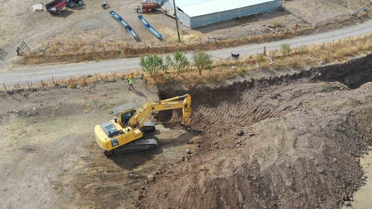 Hacıhüseyin Mahallesi'nde Yeni İçme Suyu Hattı