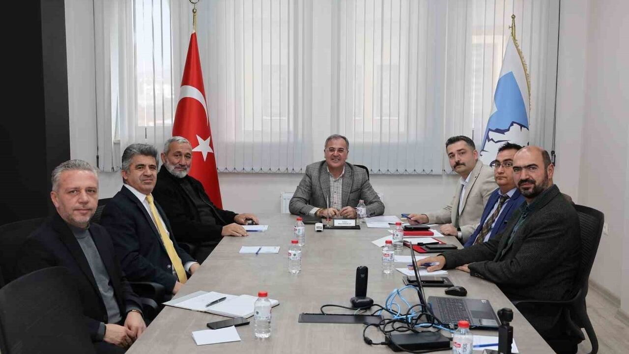 Hacılar Belediyesi'nde Mahalle Muhtarları Toplandı