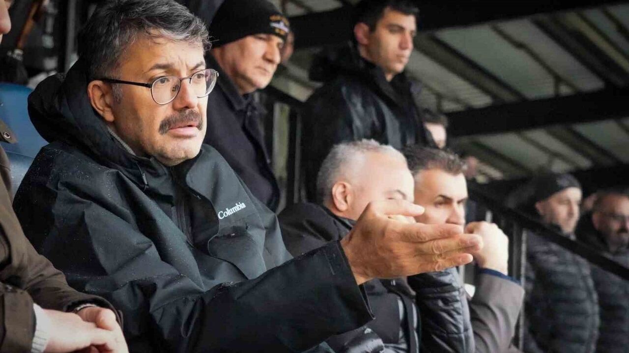 Hakkarigücü Spor, Yüksekova SK'ya 1-0 Kaybetti