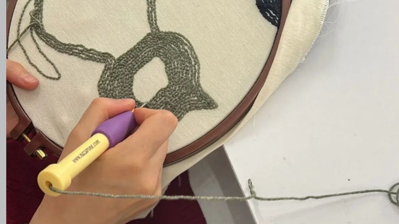 Hamur Aile Destek Merkezi'nde Kadınlar Eğlenerek Öğreniyor