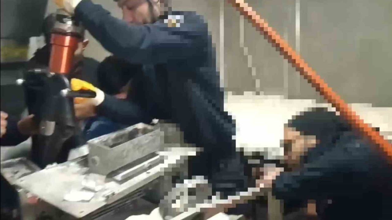 Hamur Makinesine Sıkışan Çocuk Kurtarıldı