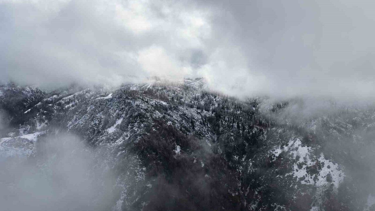 Handüzü Yaylası’nda Karla Kaplı Kartpostallık Manzaralar