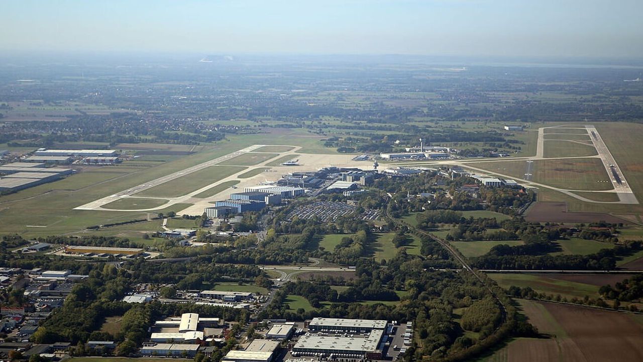 Hannover Havalimanı'nda Dron Tehdidi Uçuşları Aksattı