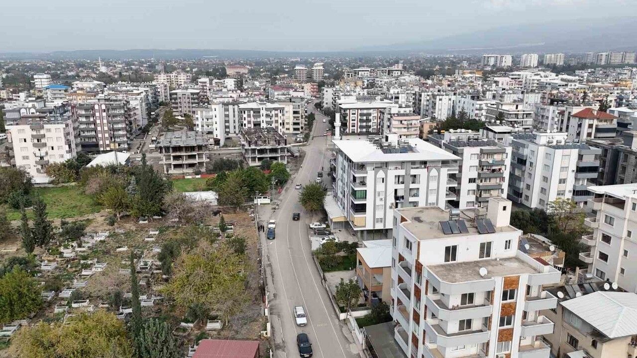 Hatay Büyükşehir Belediyesi, Dörtyol'da Asfaltlama Çalışmalarını Tamamladı